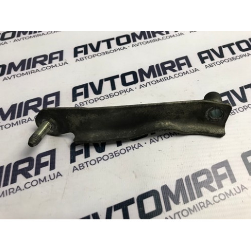 Кронштейн опоры двигателя Fiat Punto 2005-2018 1.3JTD 55702838